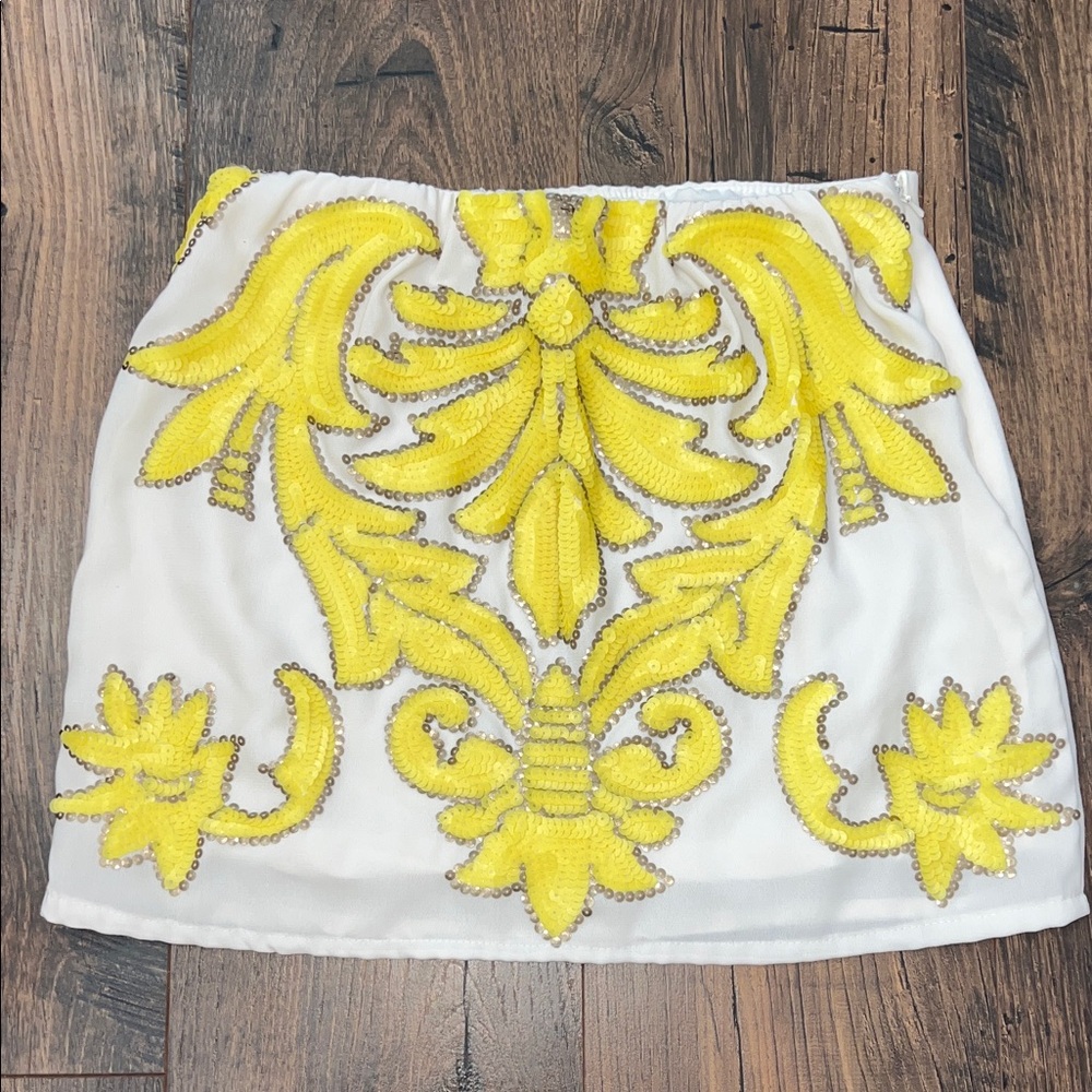 NWOT Hot & Delicious Elegant Yellow Embroidered Skirt